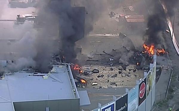 تور استرالیا: سقوط مرگبار هواپیما روی یک مرکز خرید در ملبورن
